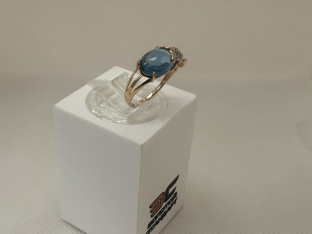 КОЛЬЦО С КАМНЯМИ (Au 585)