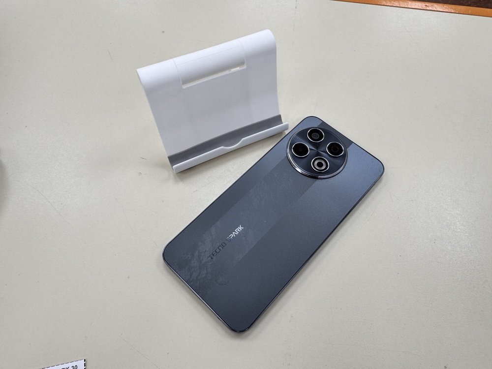Смартфон Tecno SPARK 30 PRO 8/256
