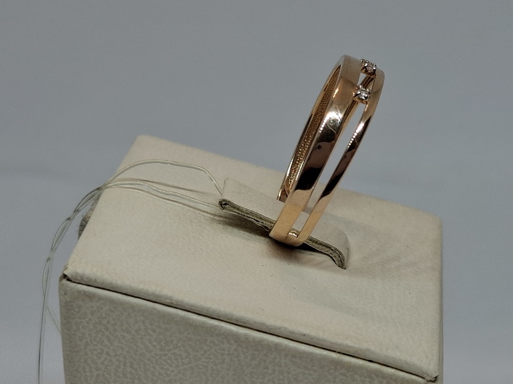 КОЛЬЦО С КАМНЯМИ (Au 585)