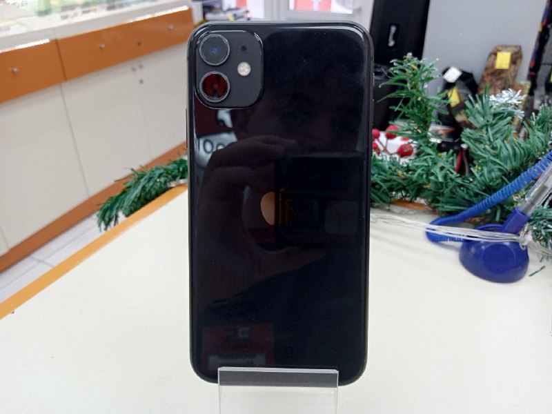 Смартфон Apple iPhone 11 128Gb