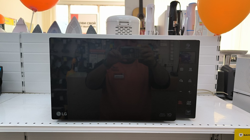 Микроволновая печь LG MS2535GISH