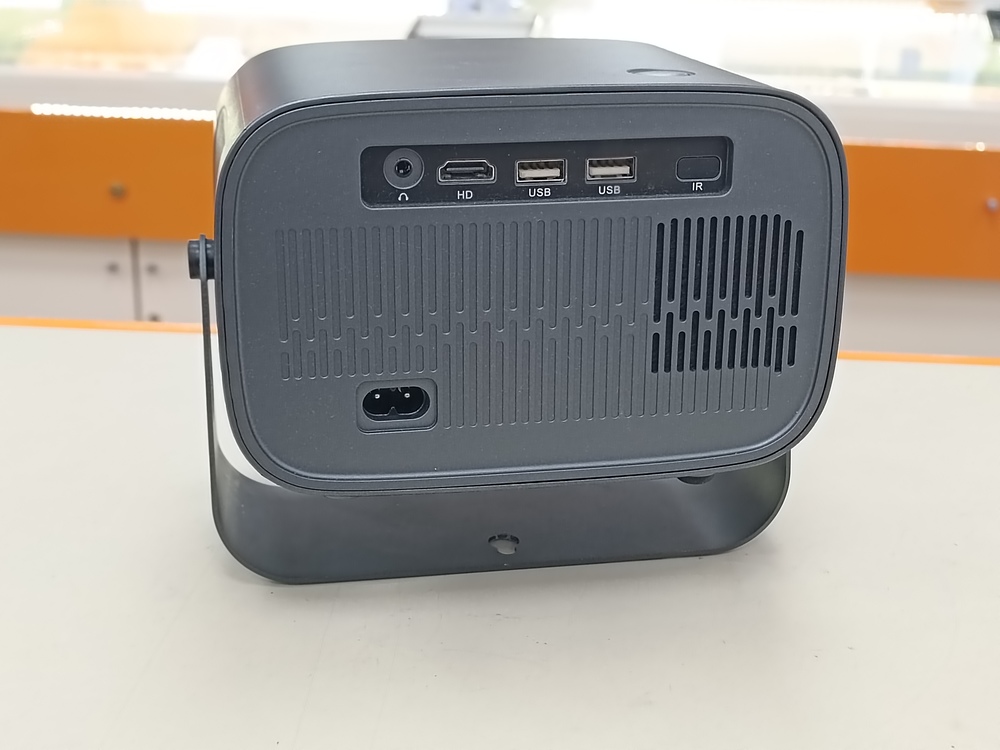 Проэктор Cactus CS-PRE.08