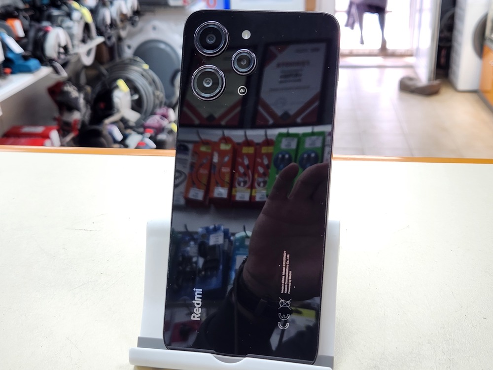 Смартфон Tecno Pova 7 5G 8/128