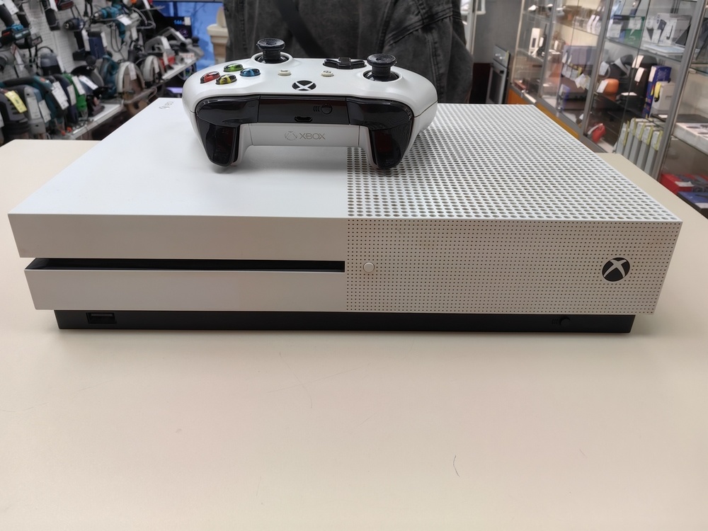 Игровая приставка Xbox One S 500Gb