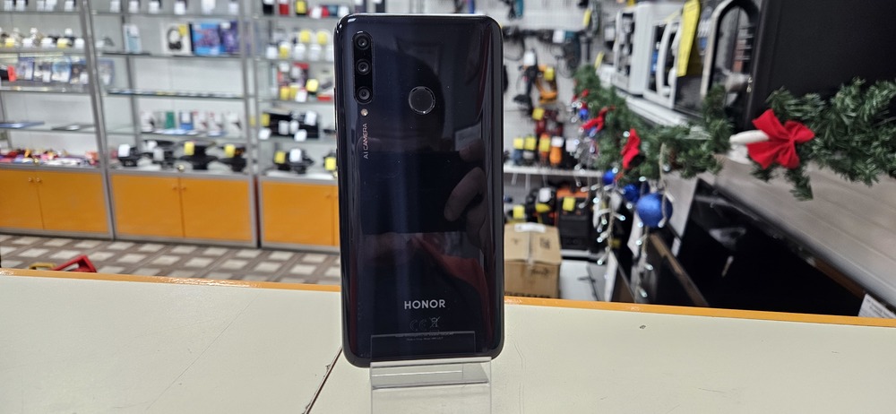 Смартфон Honor 10i 4/128