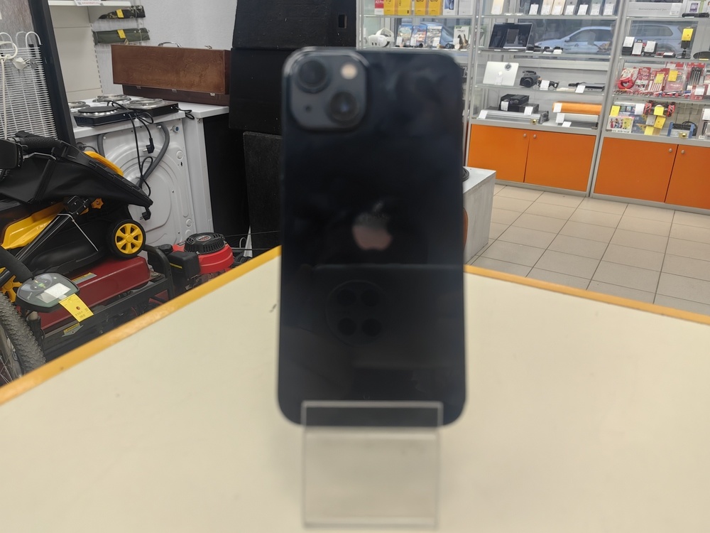 Смартфон Apple iPhone 13 128Gb