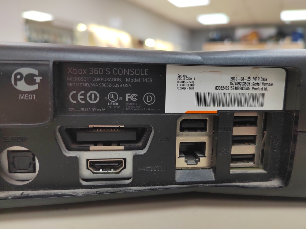 Игровая приставка Xbox 360 S