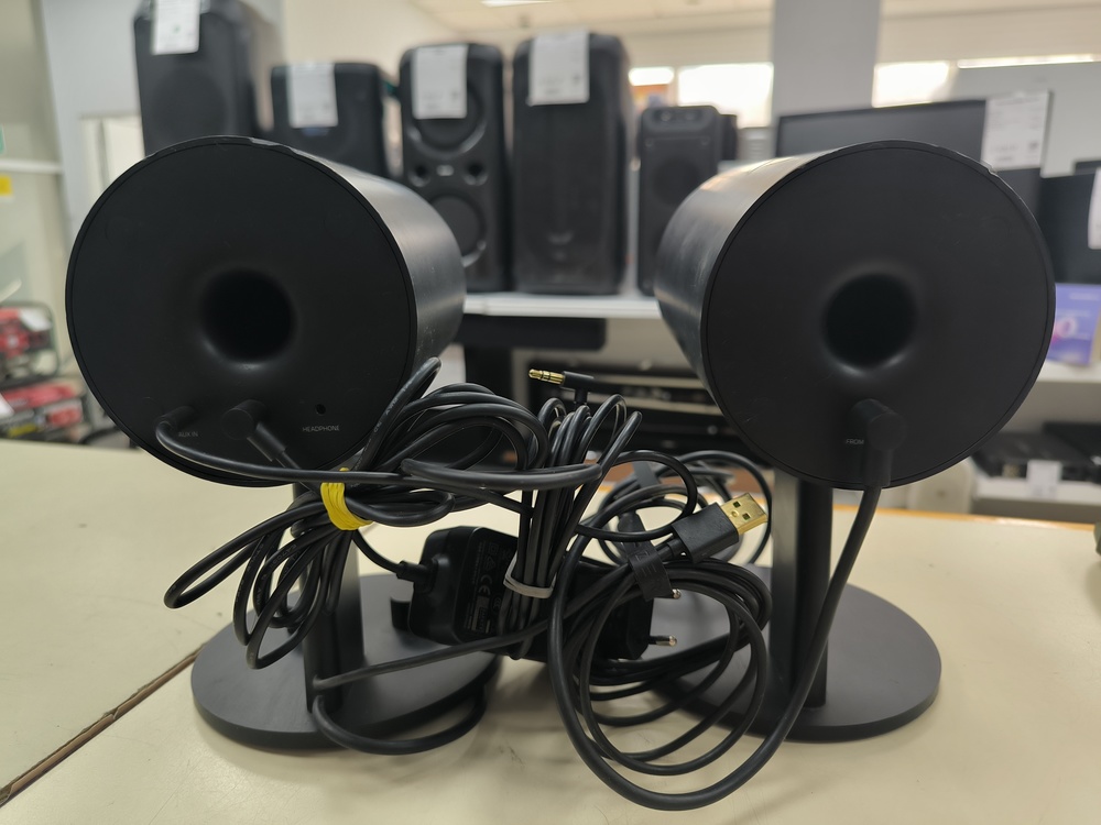 Колонки Razer NOMMO