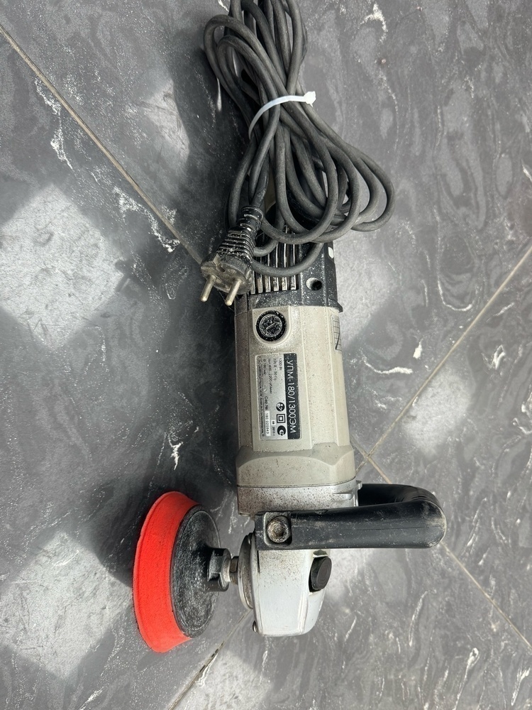 Полировальная машина Интерскол упм-180/1300э