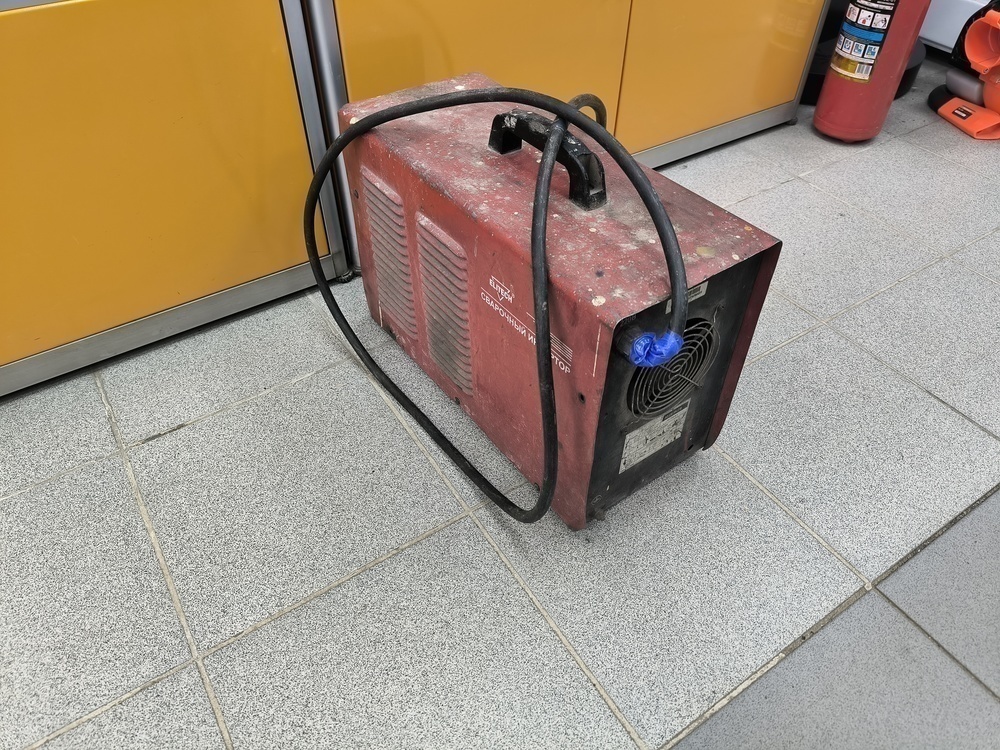 Сварочный аппарат Elitech АИС 250М