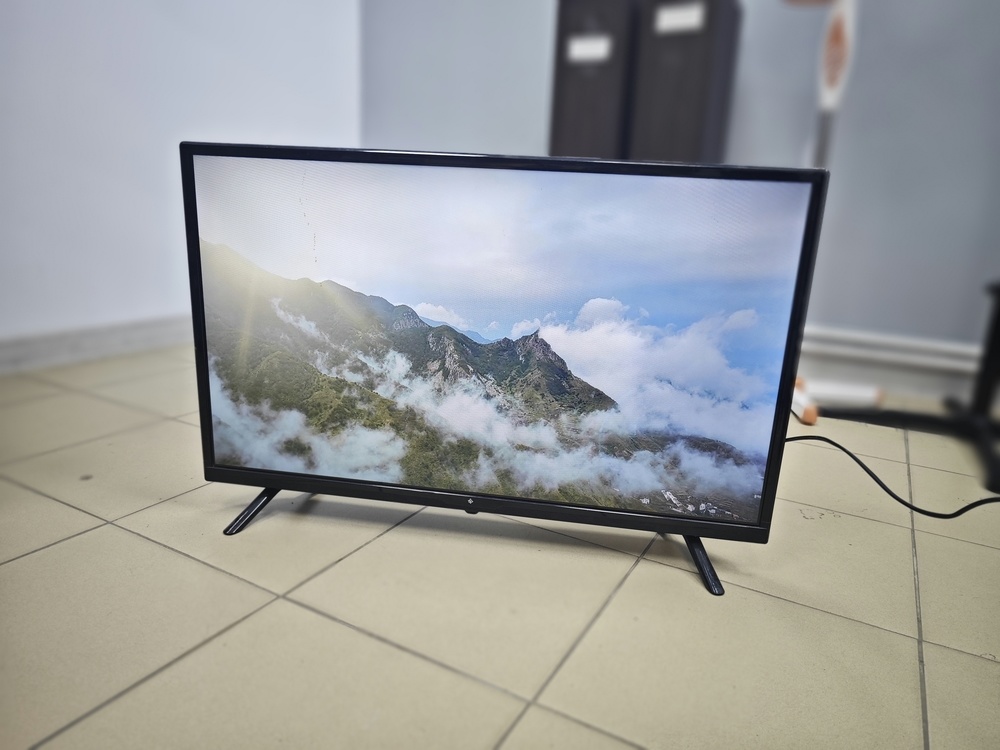 LED Телевизор Dexp H32H80001C