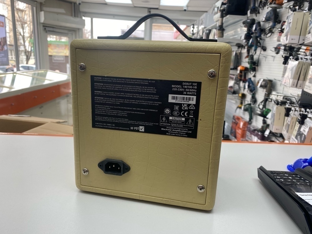 Комбоусилитель для гитар Blackstar U10E