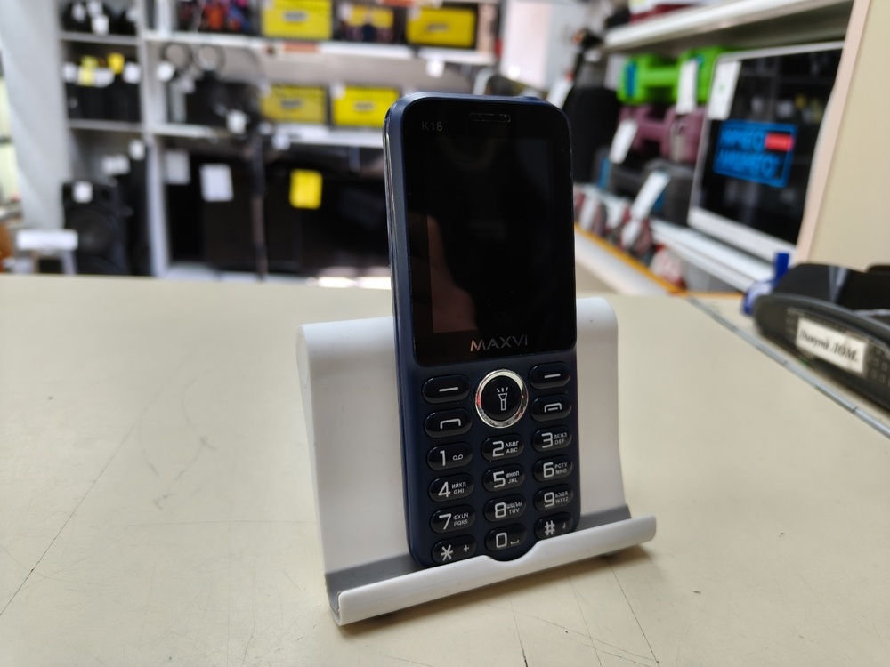 Смартфон Maxvi K18