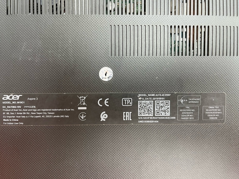 Ноутбук Acer; Ryzen 3 3200U, AMD Radeon (TM) Graphics, 8 Гб, 240 Гб, Нет