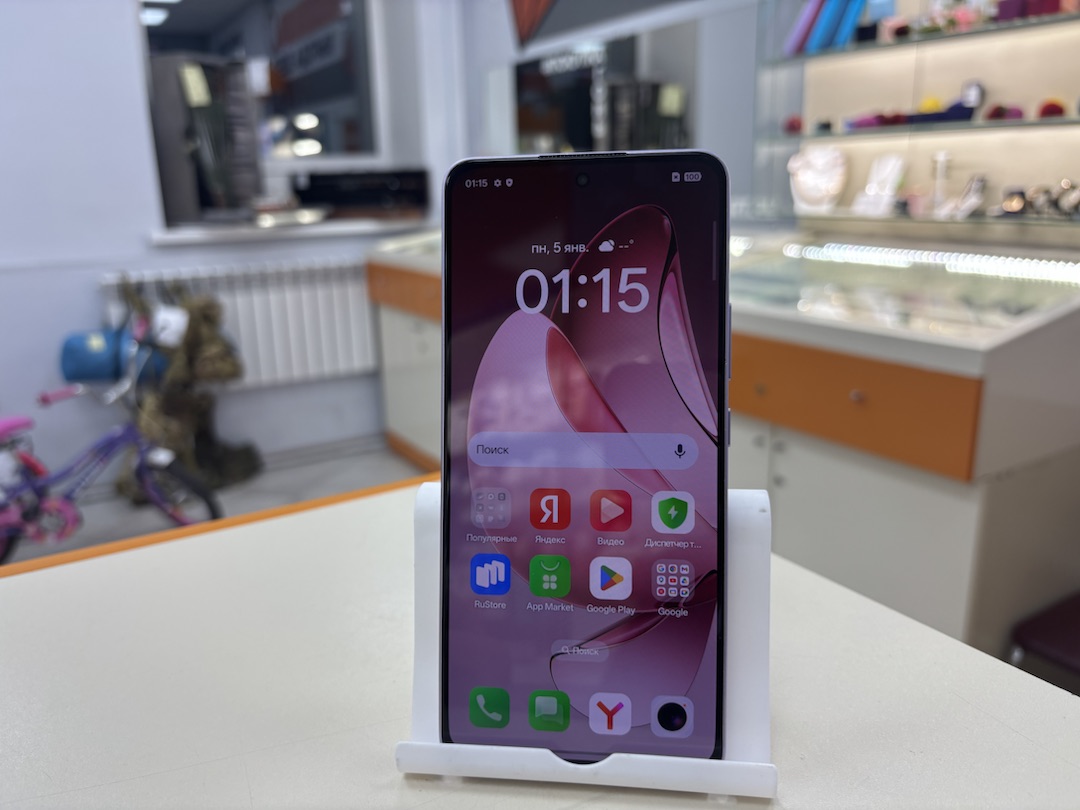Смартфон Oppo Reno 13 8/256