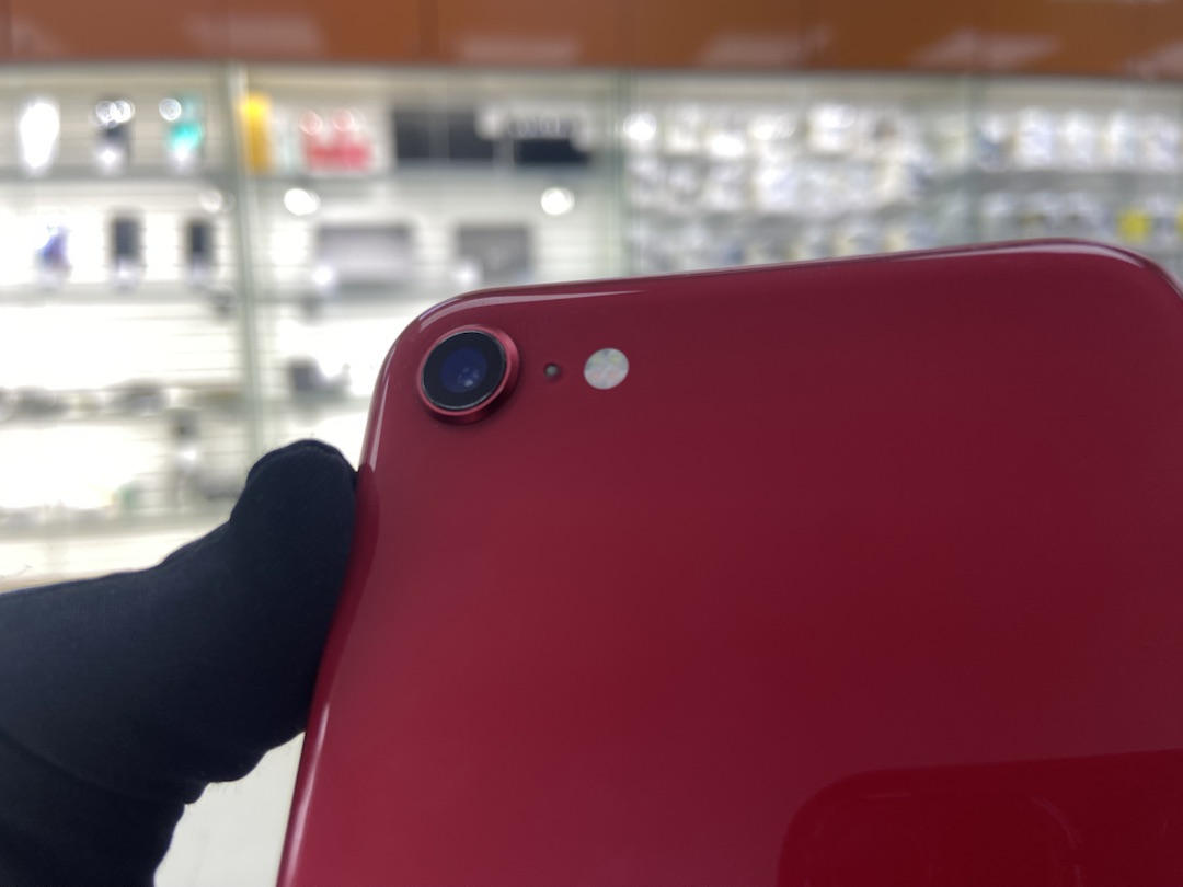 Смартфон Apple iPhone SE 2020 64Gb