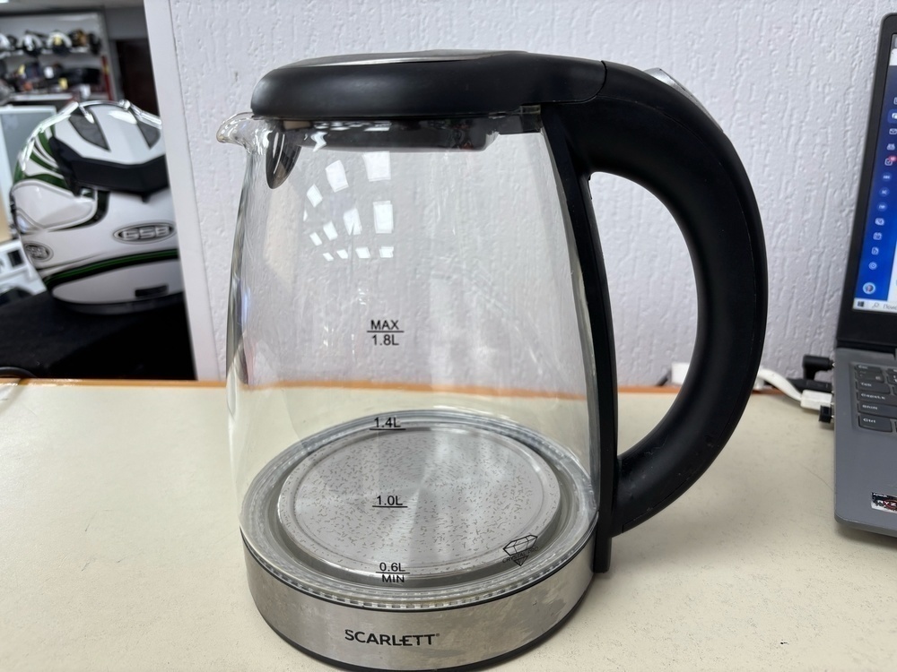 Чайник электрический Scarlett SC-EK27G69