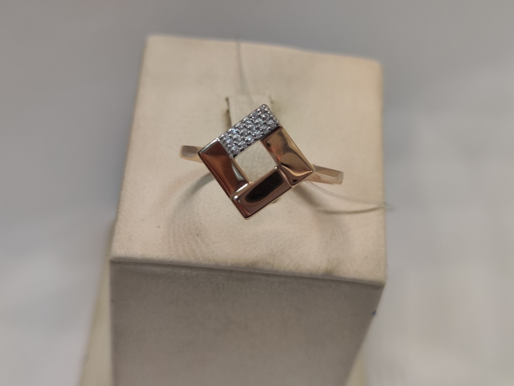 КОЛЬЦО С КАМНЯМИ (Au 585)