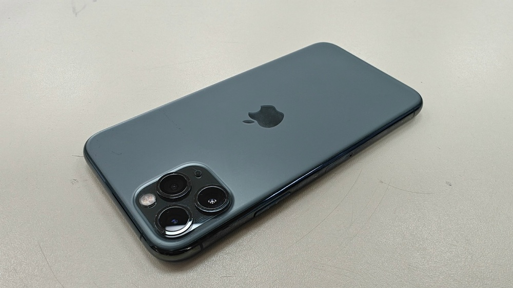 Смартфон Apple iPhone 11 Pro 64Gb