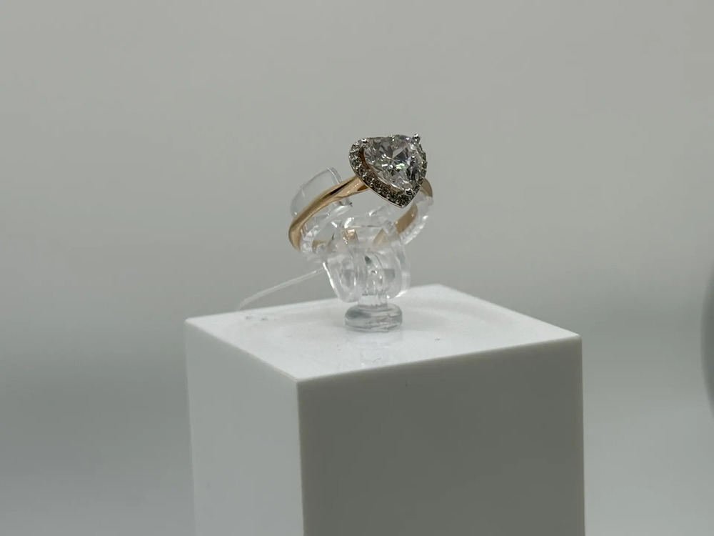 КОЛЬЦО С КАМНЯМИ (Au 585)