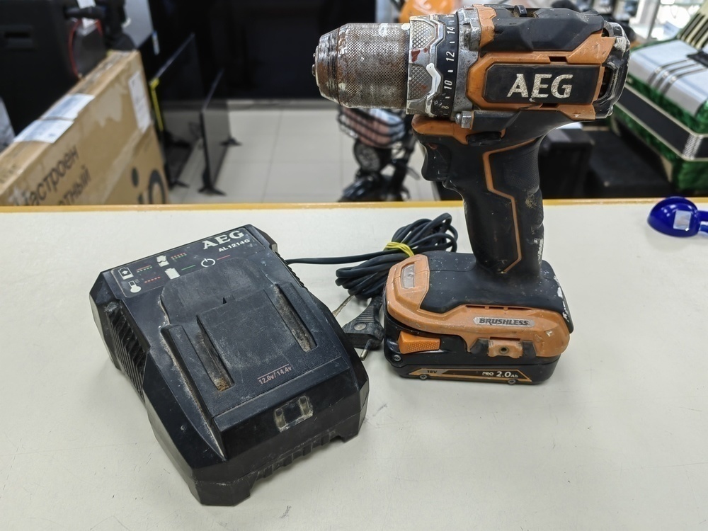 Шуруповерт AEG BS18SBL