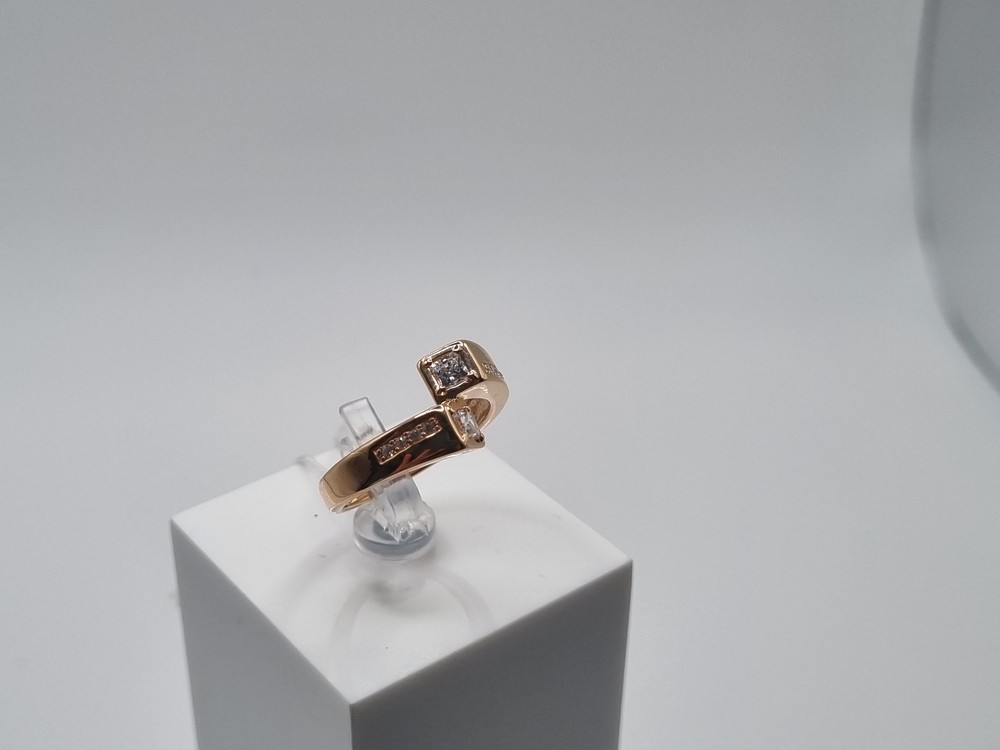 КОЛКМИ585 КОЛЬЦО С КАМНЯМИ (Au 585)