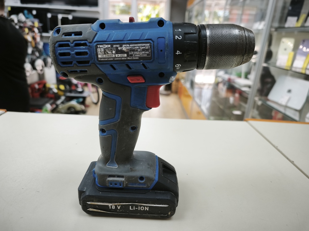 Шуруповерт Trigger 20103