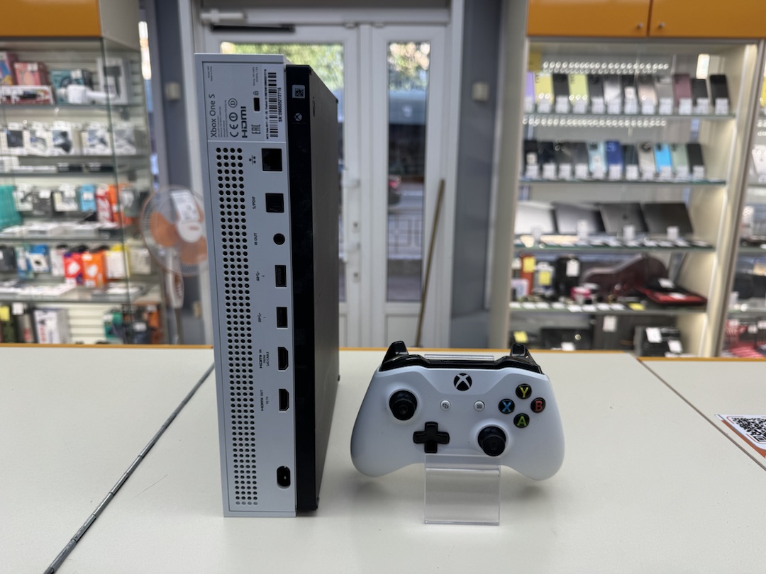 Игровая приставка Xbox One S 500Gb