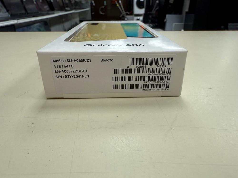 Смартфон Samsung Galaxy A06 4/64