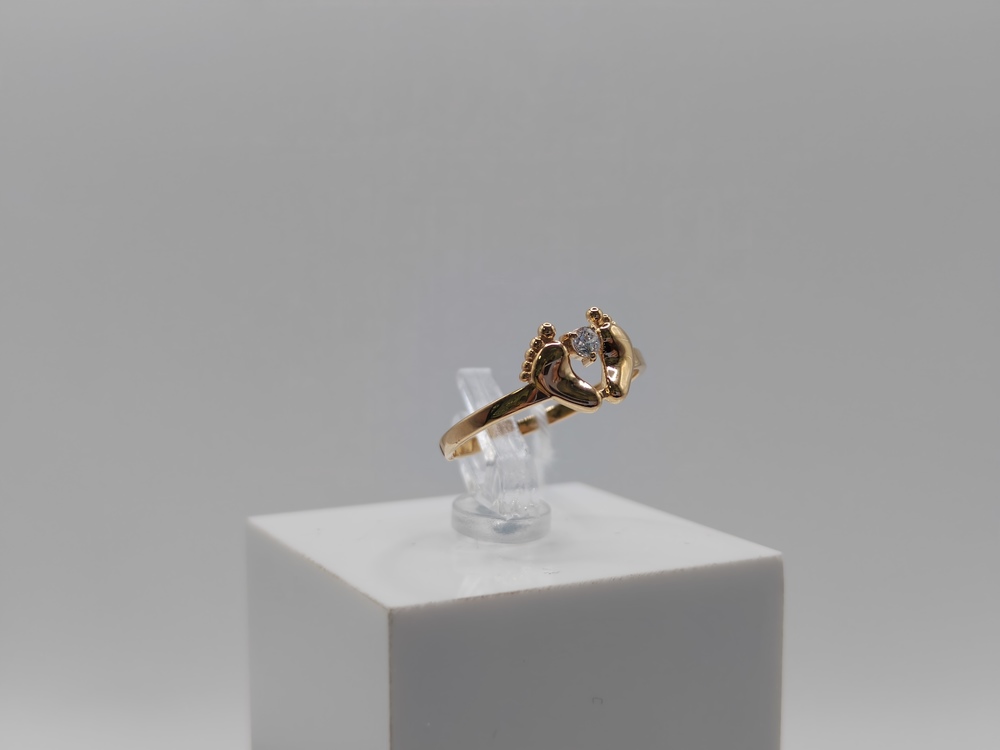 КОЛКМ585 КОЛЬЦО С КАМНЕМ (Au 585)