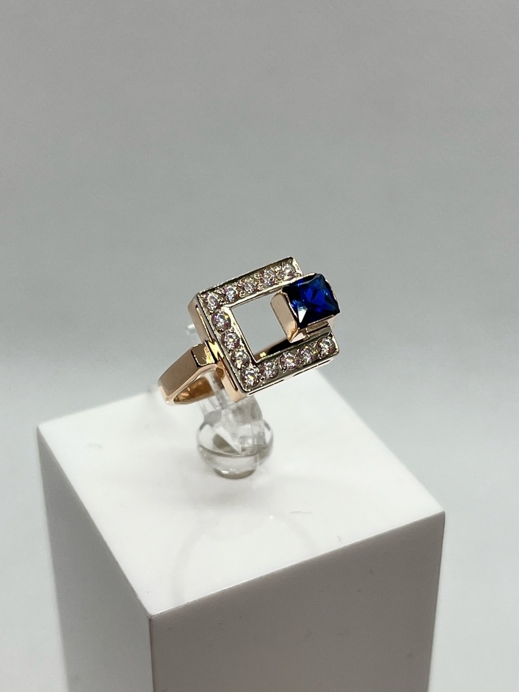 КОЛЬЦО С КАМНЯМИ (Au 585)