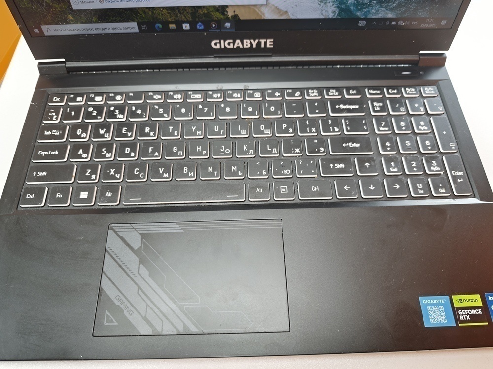 Ноутбук Gigabite G5; Core i5-12500H, GeForce RTX 4050, 16 Гб, 512 GB, Нет