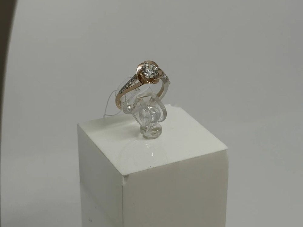 КОЛЬЦО С КАМНЯМИ (Au 585)