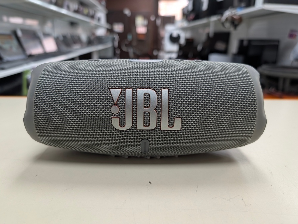 Портативная акустика JBL Charge 5