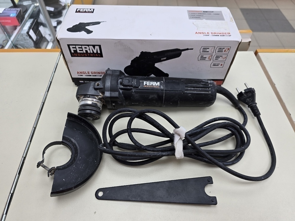 Угловая шлифмашина Ferm AGM1114P 710W-125MM
