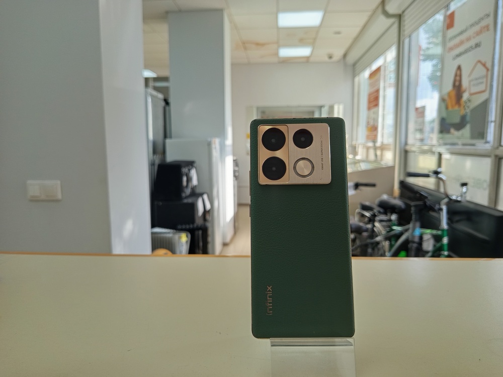 Смартфон Infinix Note 40 Pro 12/256