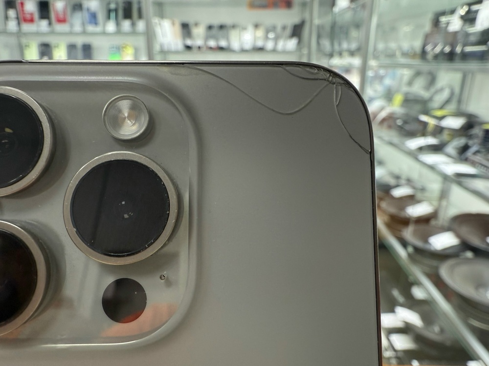 Смартфон Apple Iphone 15 Pro 256Gb