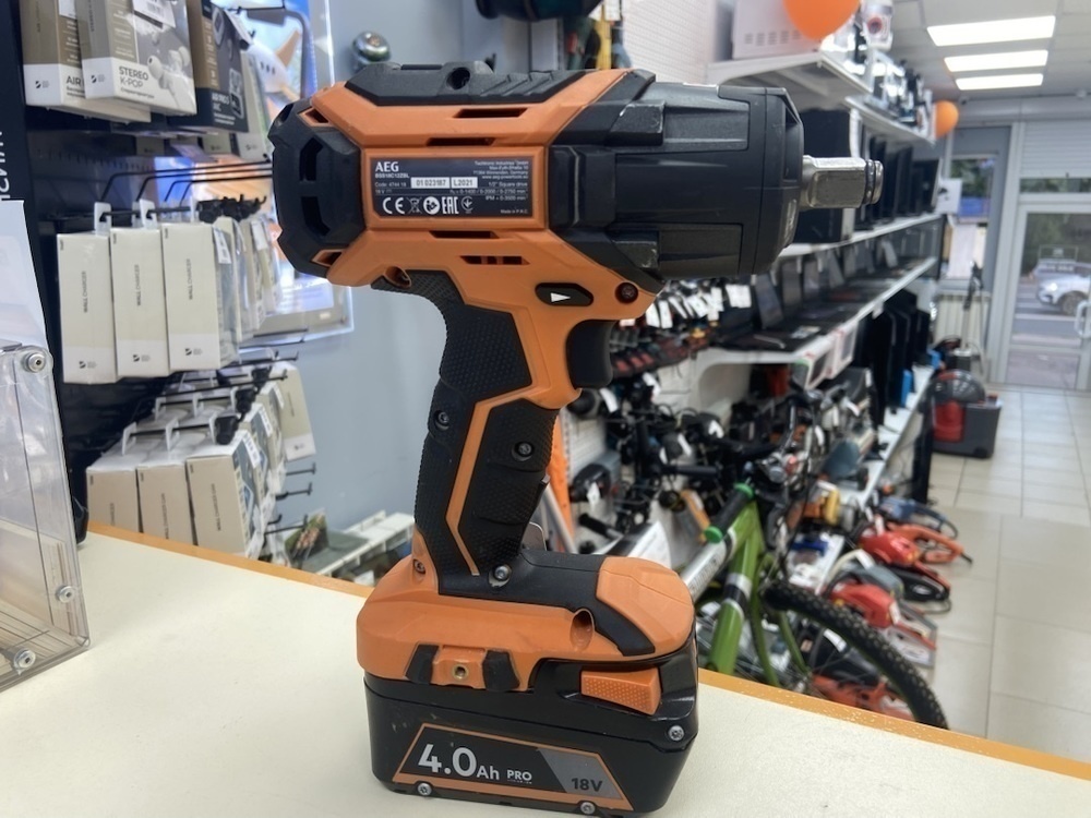 Гайковерт AEG BSS 18C