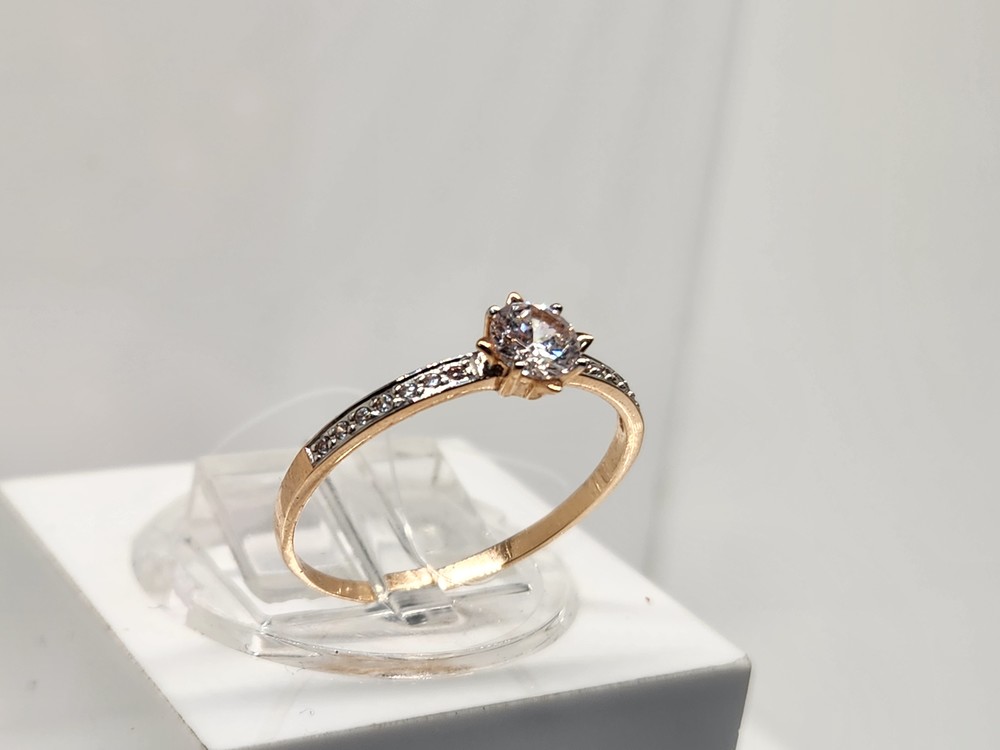 КОЛЬЦО С КАМНЯМИ (Au 585)