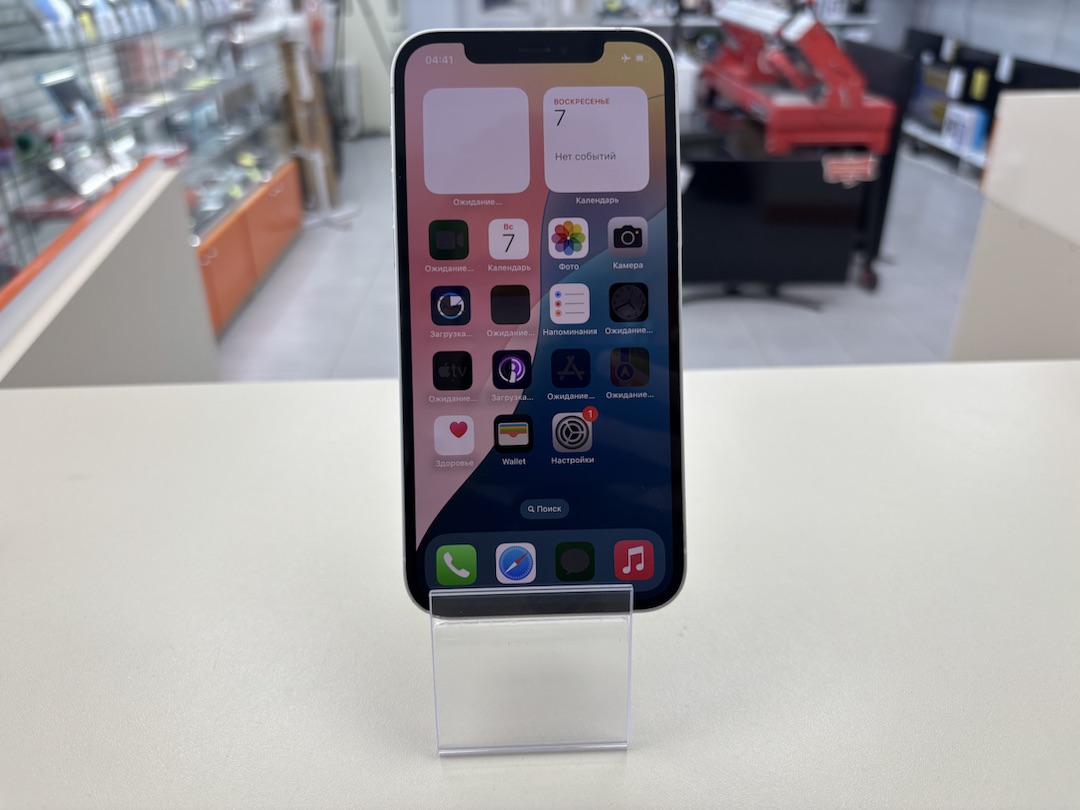 Смартфон Apple iPhone 12 64Gb