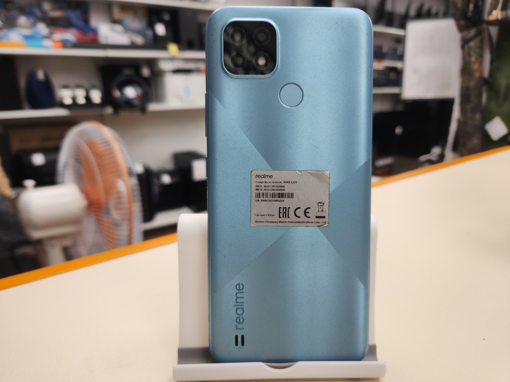 Смартфон Realme C21 4/64