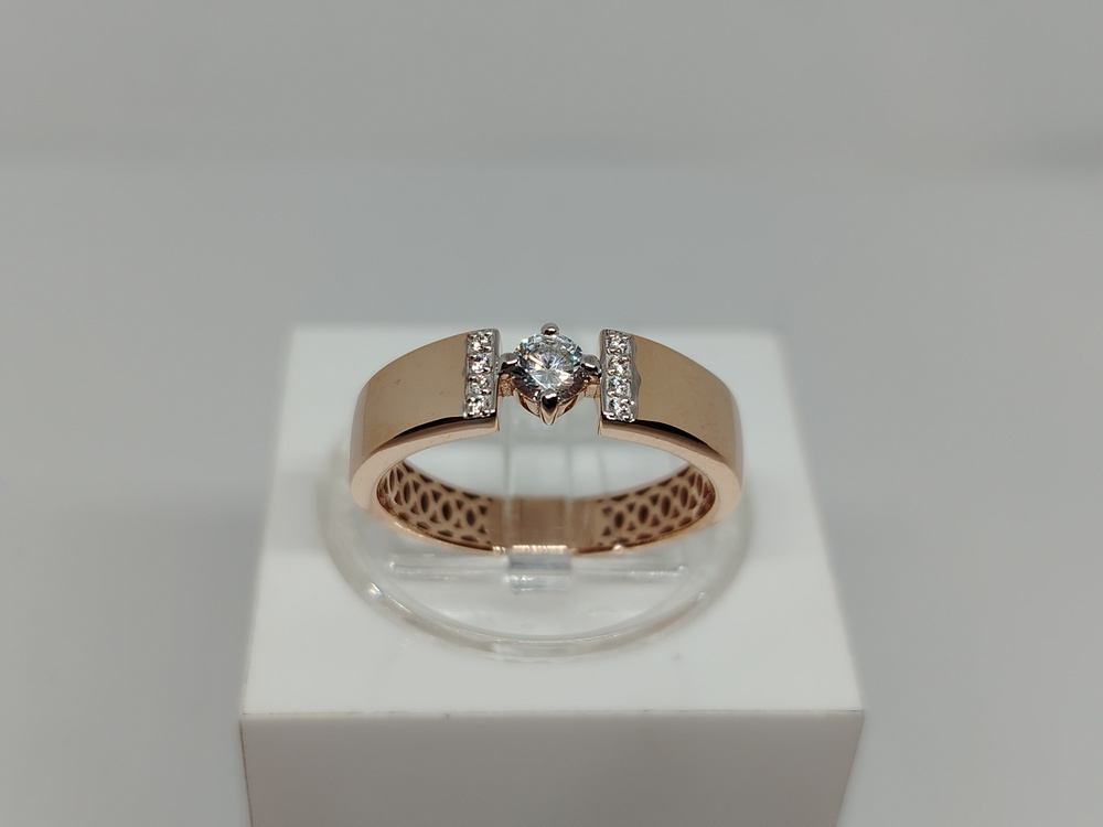 КОЛЬЦО С КАМНЯМИ (Au 585)