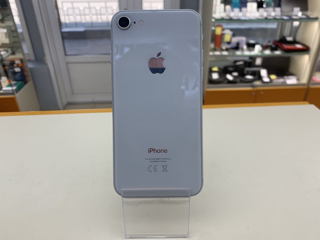 Смартфон Apple iPhone 8 64Gb