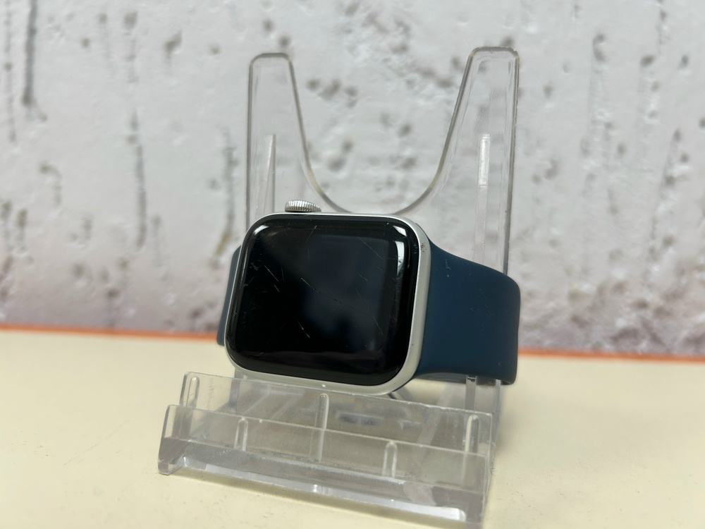 Смарт-часы Apple Watch SE 2022 40mm