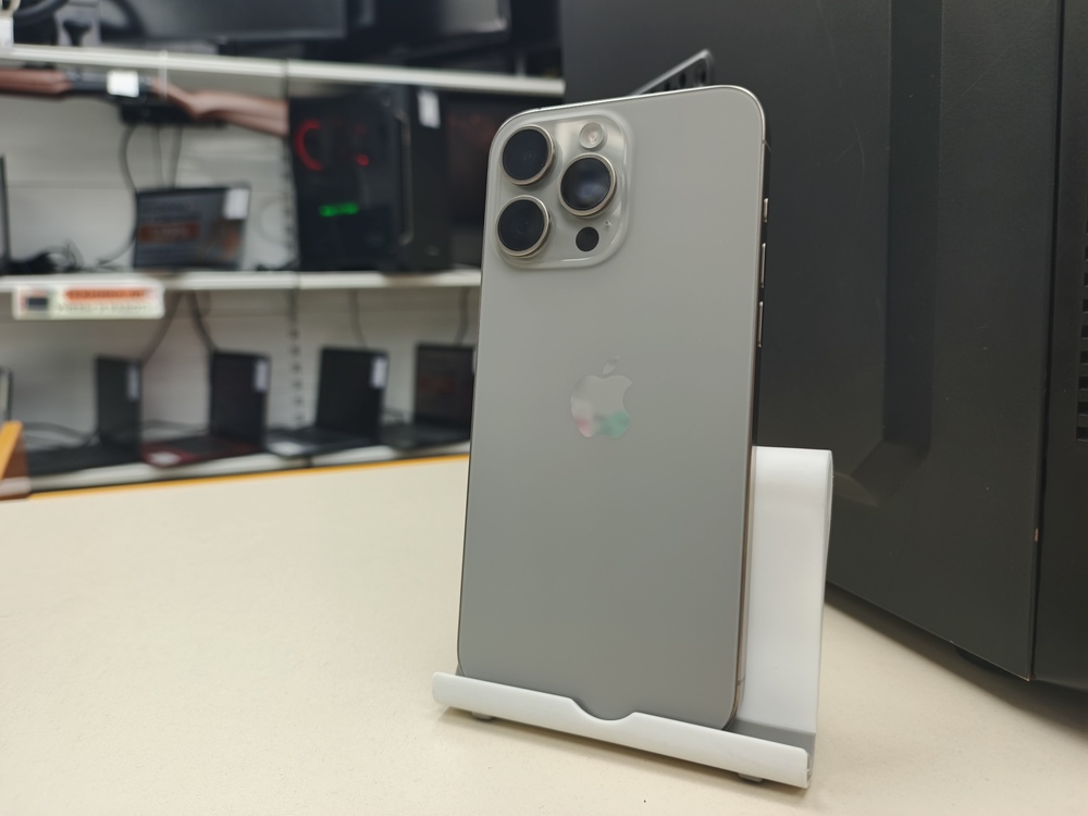 Смартфон Apple iPhone 15 Pro Max 256Gb