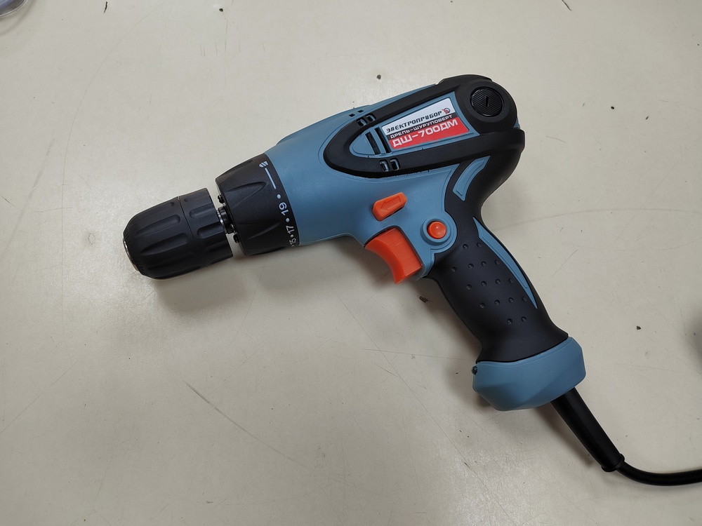 Шуруповерт Электроприбор ДШ-700ДМ