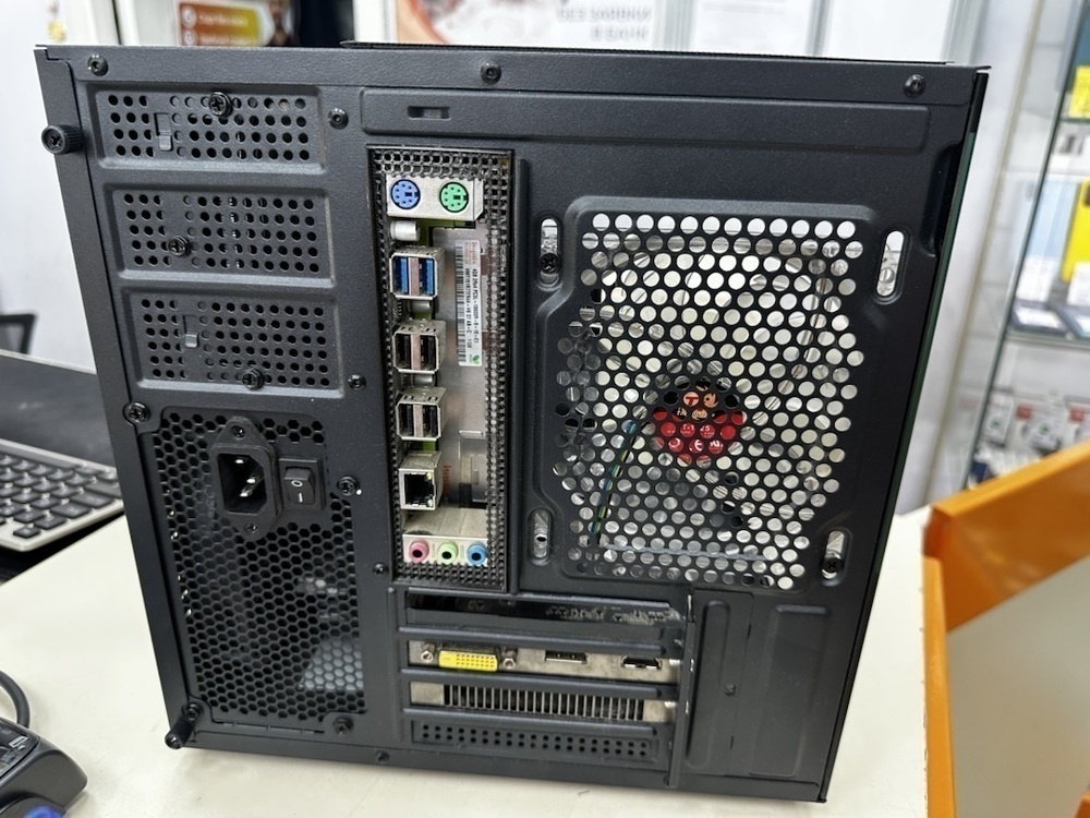 Системный блок Noname; Xeon E5-2640, GeForce GTX 1060 3GB, 16 Гб, 500 Гб, Нет