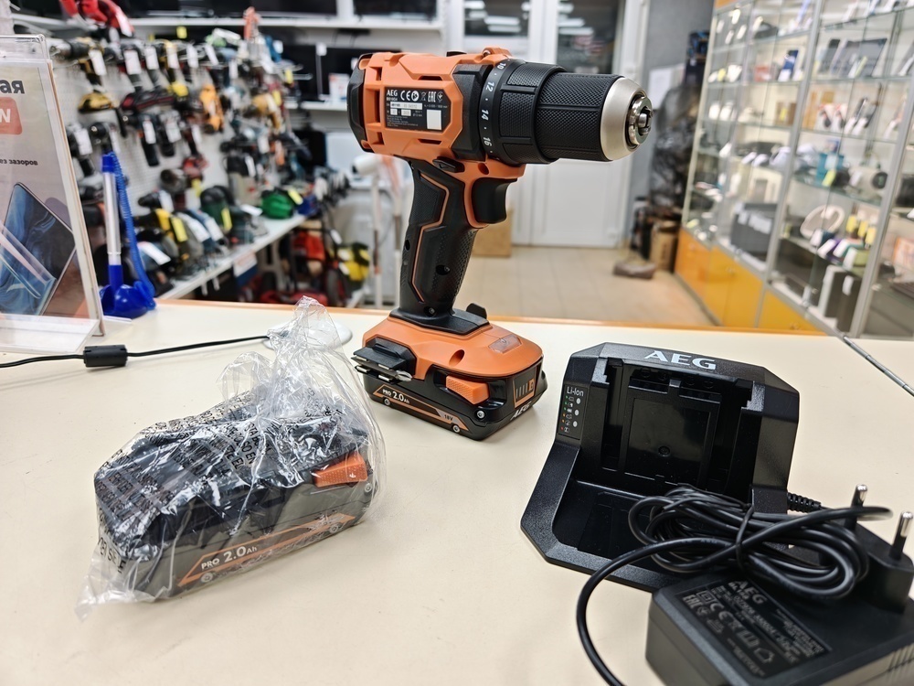 Шуруповерт AEG BS18G4