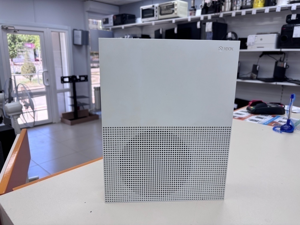 Игровая приставка Xbox One S 500Gb