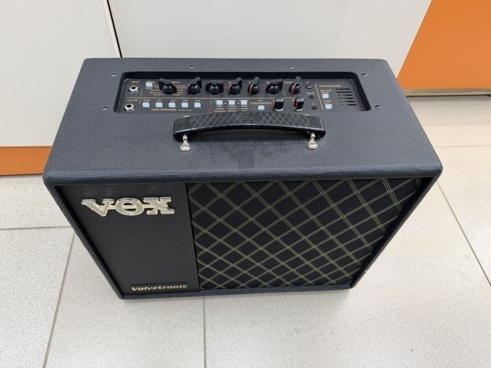 Комбоусилитель для гитар VOX VT40X